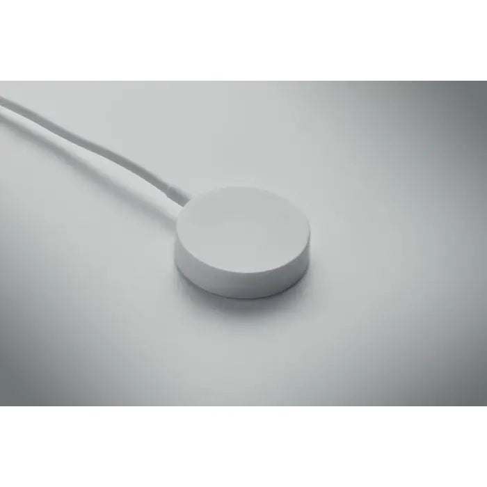 Breloc cu cablu 4 in 1 de 60w cu pad de incarcare circular alb cu design minimalist si suprafata neteda