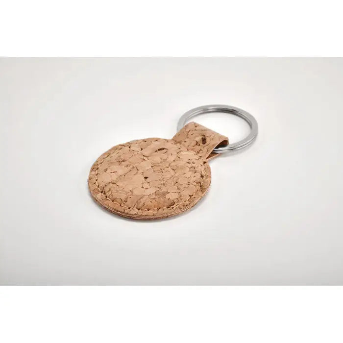 Breloc rotund din pluta bej cu inel metalic argintiu pentru chei