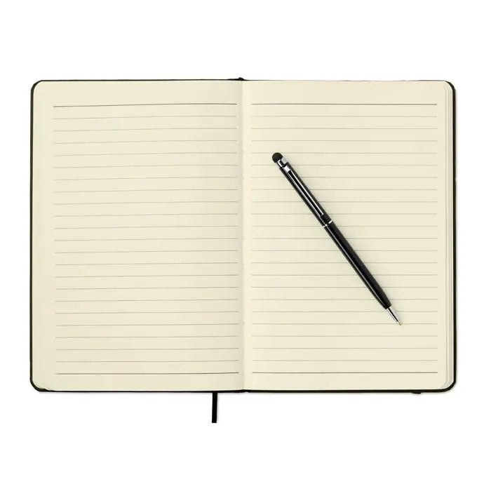 Caiet a5 cu stilou negru cu accente argintii pe pagini liniate crem pentru notite elegante