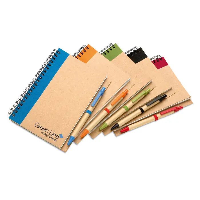 Set de caiete b6 reciclate cu spirale colorate si pixuri din lemn ecologice pentru notite stilate