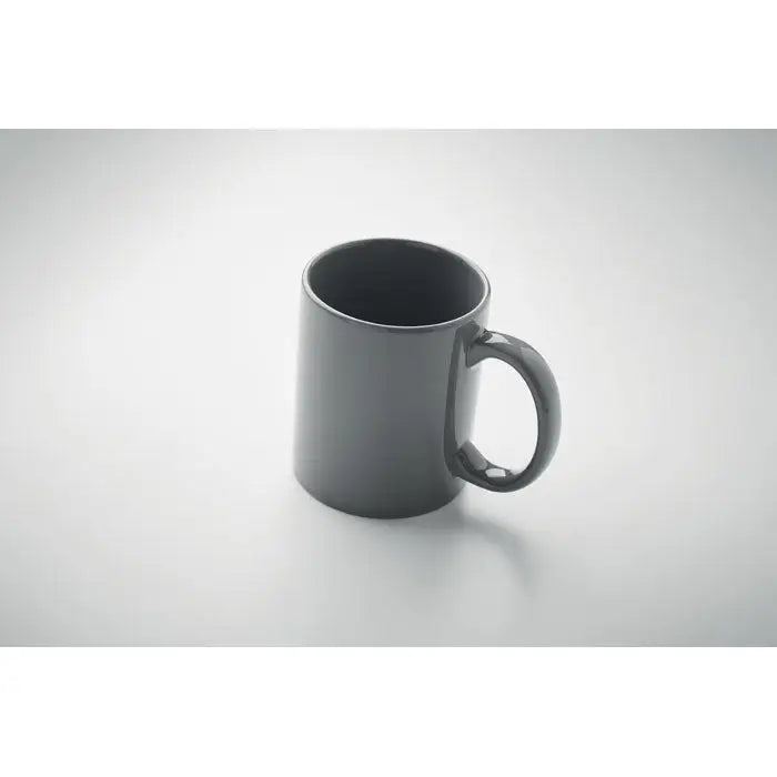 Cană ceramică colorată 300ml mată gri cu mâner rotund și neted ideală pentru băuturi calde