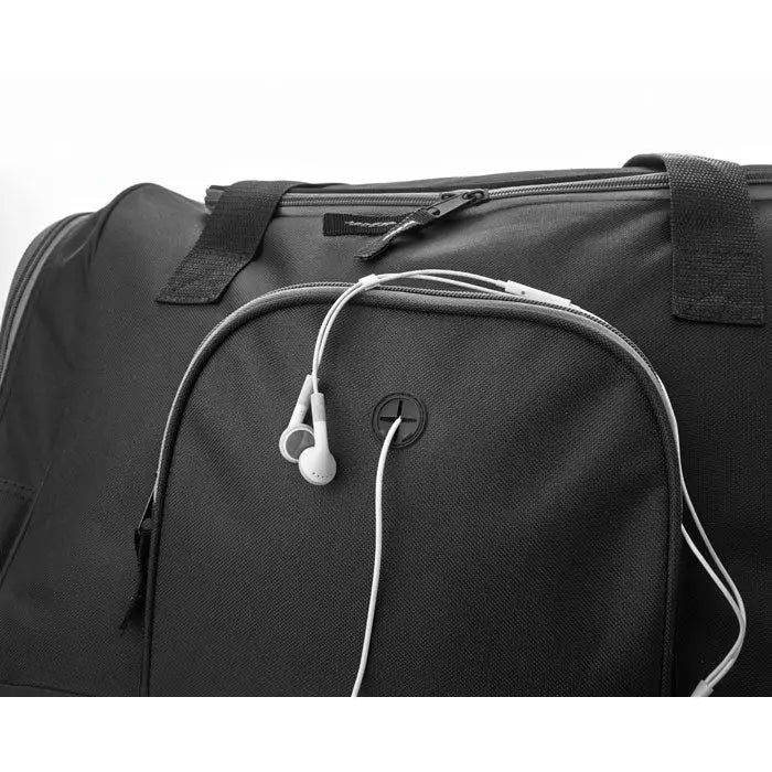 Geanta sport din material 600d neagra cu casti albe în buzunarul frontal