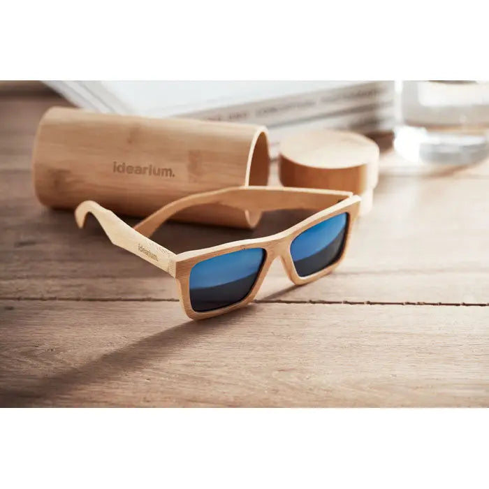 Ochelari de soare cu rama din bambus si lentile albastre degrade, design modern, cu husa din bambus