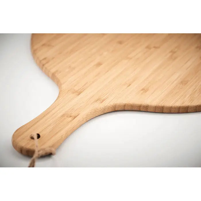 Placa de taiere 31 cm din bambus maro deschis cu finisaj neted si maner rotunjit pentru pizza sau alimente