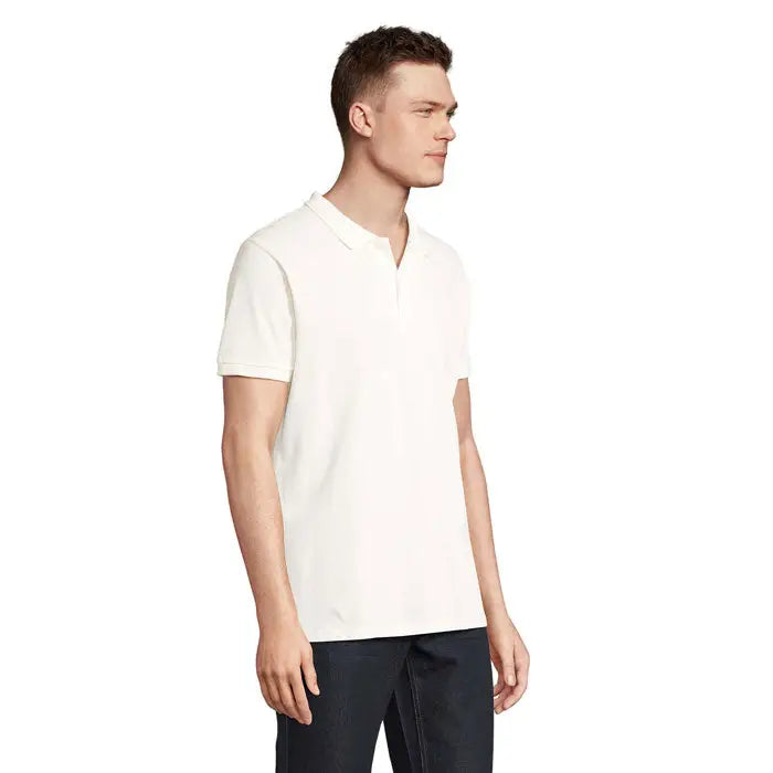 Tricou polo planet men alb cu mâneci scurte, guler clasic și material de 170g, perfect pentru purtat zilnic