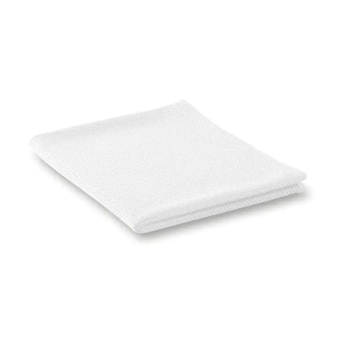 Prosop sport alb din material texturat ideal pentru uz sportiv si absorbtie ridicata