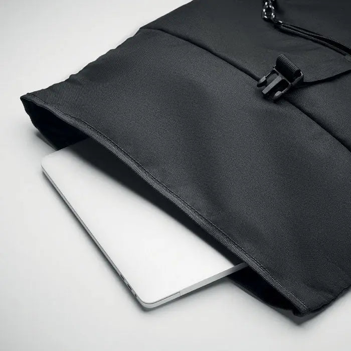 Husa pentru laptop neagra din material 600d rpet cu fermoar si inchidere cu catarama rucsac rolltop 600d rpet