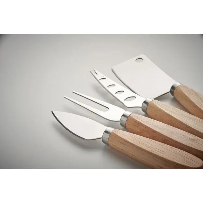 Set 4 cutite pentru branza din otel inoxidabil cu manere din lemn deschis pentru servirea branzei