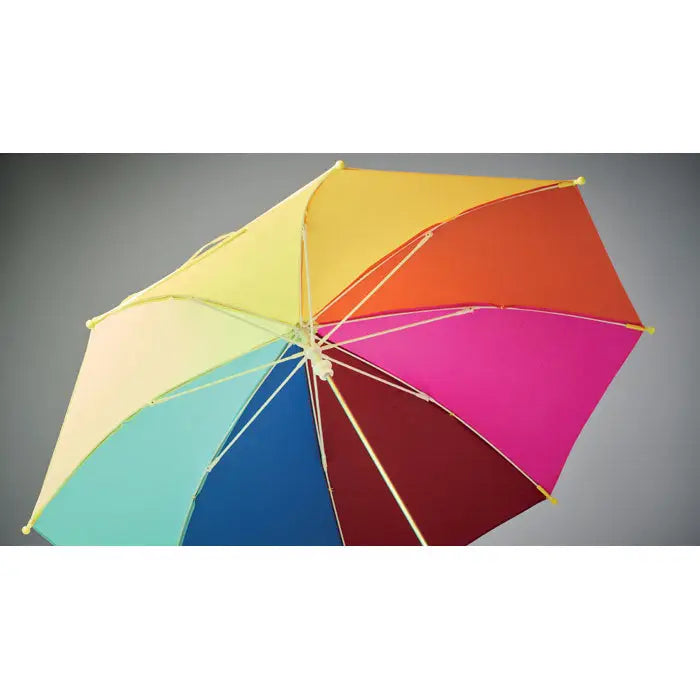 Umbrela pentru copii de 18 inch cu un design jucaus segmentat in culori vibrante galben, portocaliu, roz, albastru si verde teal