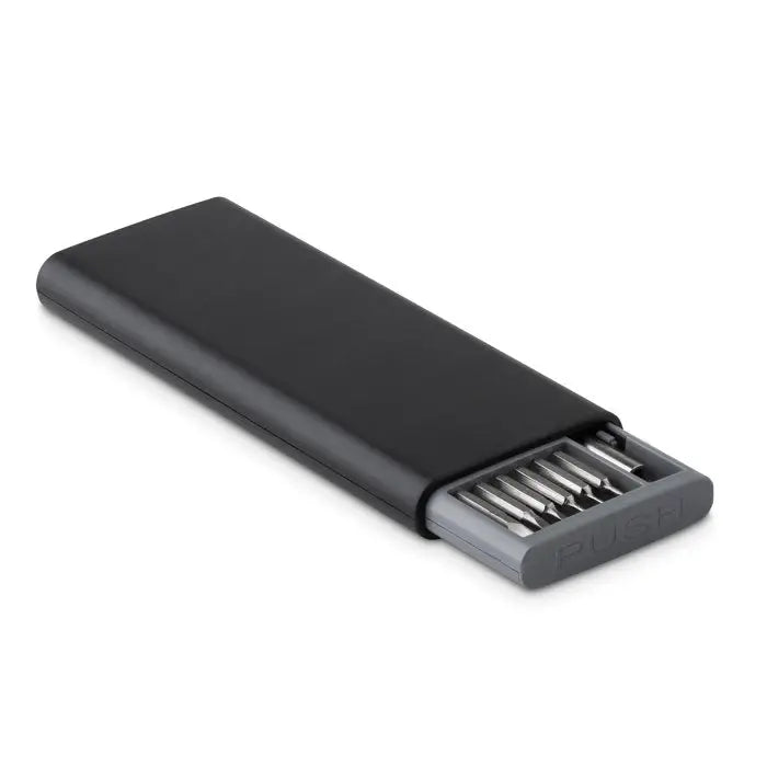 Set de 24 surubelnite in carcasa de plastic negru cu compartiment glisant gri si multiple varfuri argintii