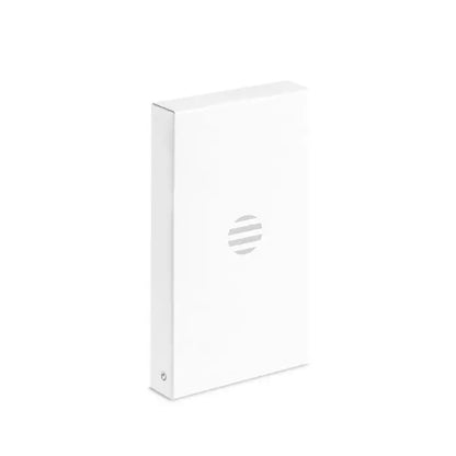 Set de surubelnite 24 piese in carcasa alba dreptunghiulara cu logo minimalist circular cu dungi orizontale