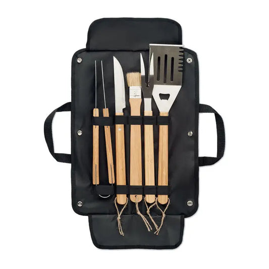 Set de 5 unelte pentru gratar negre cu manere din lemn si ustensile din inox in husa portabila