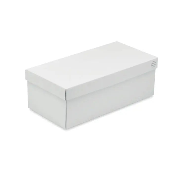 Cutie albă dreptunghiulară pentru adidași din pu cu design minimalist și logo embosat subtil