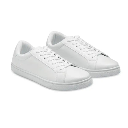 Adidasi din piele alba PU marimea 43 cu design minimalist si sireturi asortate pentru utilizare casual
