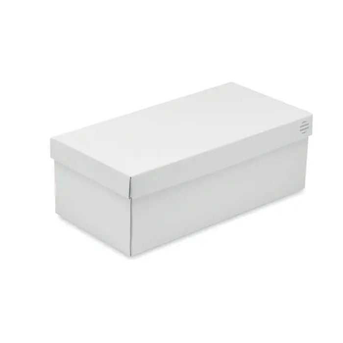Cutie dreptunghiulara alba pentru adidasi pu marimea 43 cu design minimalist si logo subtil pe lateral