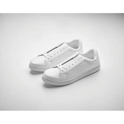 Adidasi din piele alba pu cu design minimalist si sireturi asortate tip low-top marimea 44