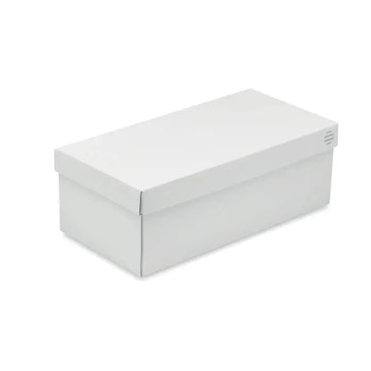 Cutie de pantofi alba dreptunghiulara din pu cu design minimalist si fante subtile de ventilatie pe laterala marimea 47
