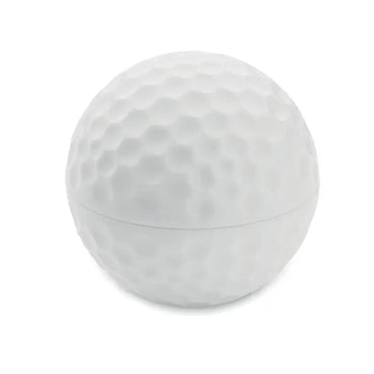 Balsam de buze în formă de minge de golf albă cu suprafață netedă și cu adâncituri, capac articulat subtil