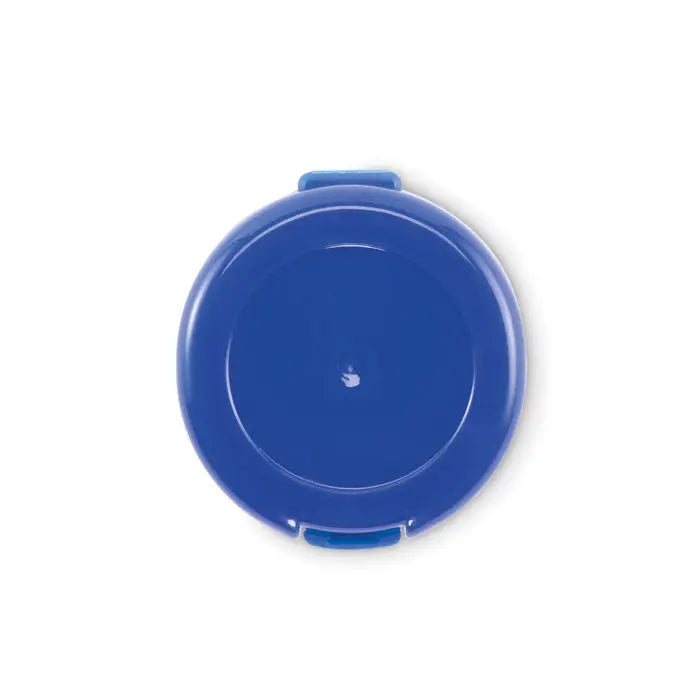 Balsam de buze vegan cu capac albastru din plastic si logo alb mic pentru deschidere usoara