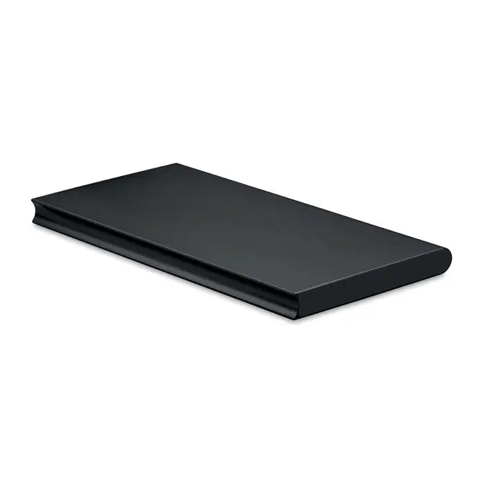 Banca de energie solara 8000 mah neagra cu finisaj mat si margini rotunjite pentru incarcare portabila