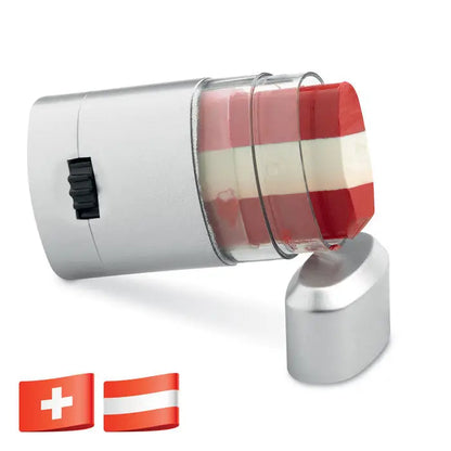 Baton de vopsea pentru corp compact argintiu cu carcasa transparenta si mecanism negru de rasucire pe lateral