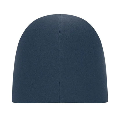 Beanie unisex din bumbac albastru inchis vazut din spate cu textura tricotata si cusatura centrala