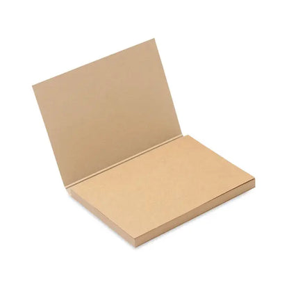 Bloc de note din hartie reciclata cu design minimalist si coperta bej din hartie kraft reutilizata