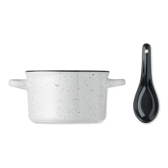 Bol ceramic vintage 550 ml vas din email alb cu pete, margine si manere negre, lingura ceramica neagra eleganta
