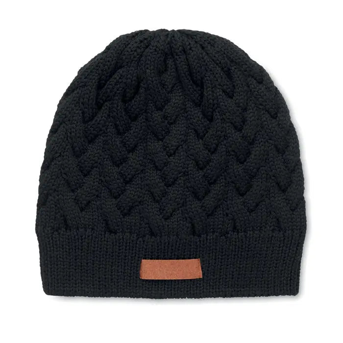 Bonita din tricot cablu din rpet beanie negru cu model texturat si eticheta maro din piele la borul