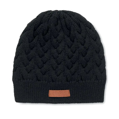 Bonita din tricot cablu din rpet beanie negru cu model texturat si eticheta maro din piele la borul