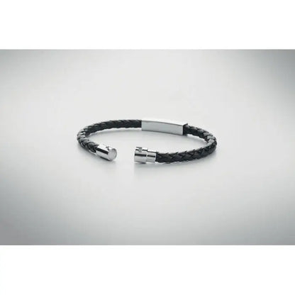 Bratara din imitatie impletita din piele neagra cu inchizatoare magnetica argintie si placa dreptunghiulara