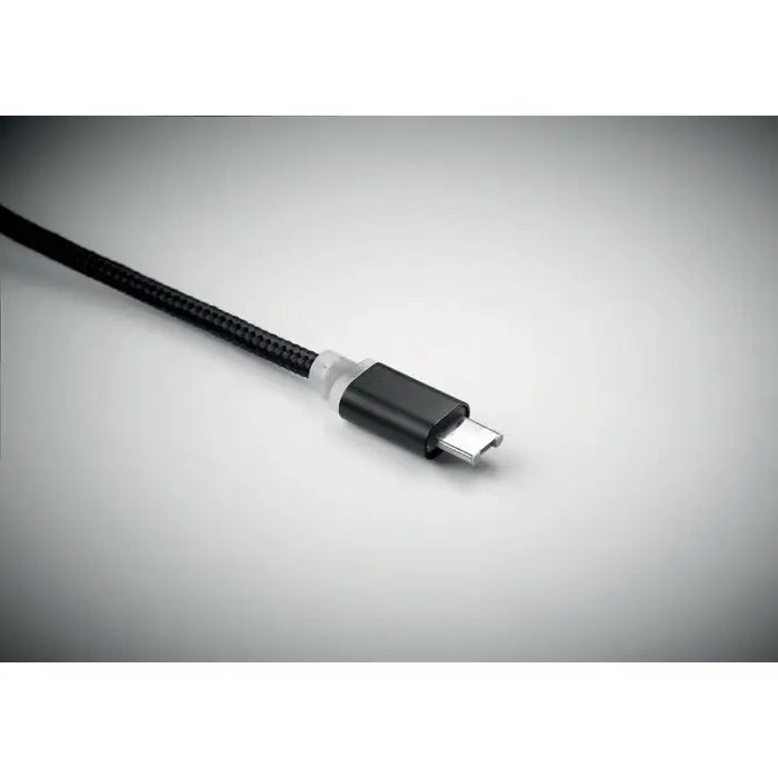 Breloc cu cablu usb tip c negru impletit cu conector mat finisat si design elegant pentru incarcare rapida