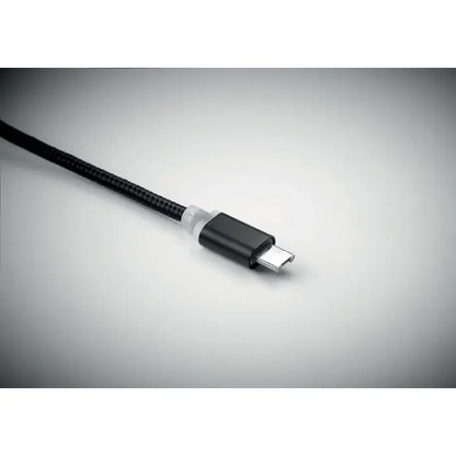 Breloc cu cablu usb tip c negru impletit cu conector mat finisat si design elegant pentru incarcare rapida