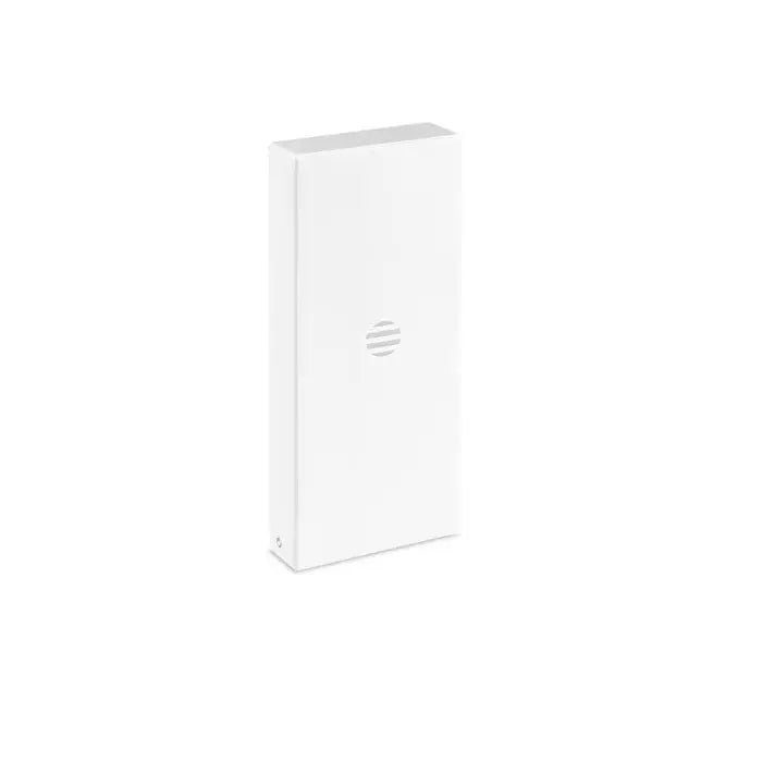 Breloc rotund alb dreptunghiular cu design minimalist si grila circulara subtila pentru difuzor inteligent