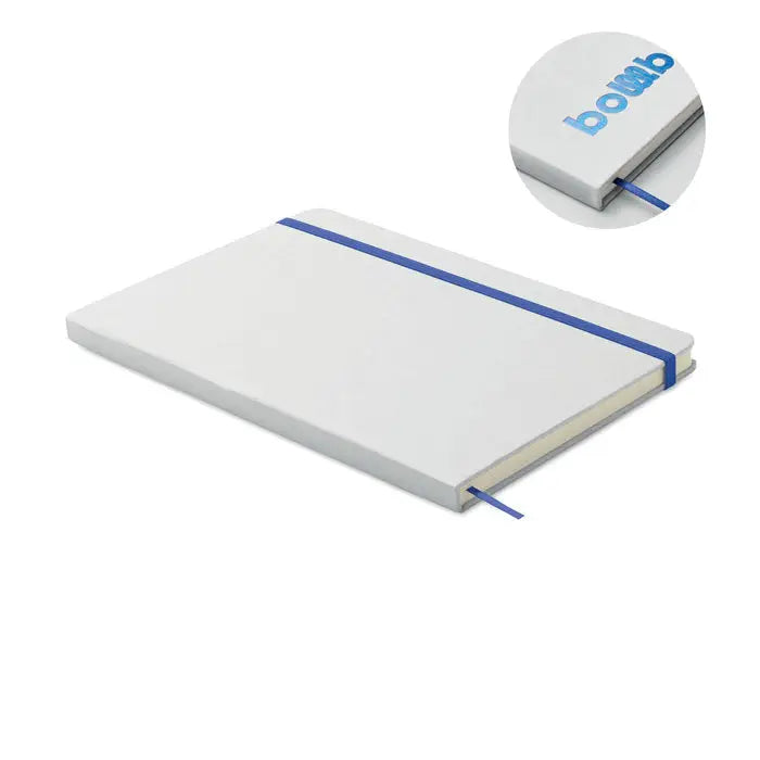 Caiet a5 cu coperta hardcover alba, elastic albastru si cuvântul bowl imprimat albastru deschis pe coperta