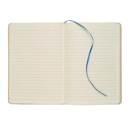 Caiet a5 cu margini bej si semn de carte albastru pentru notite organizate eficient