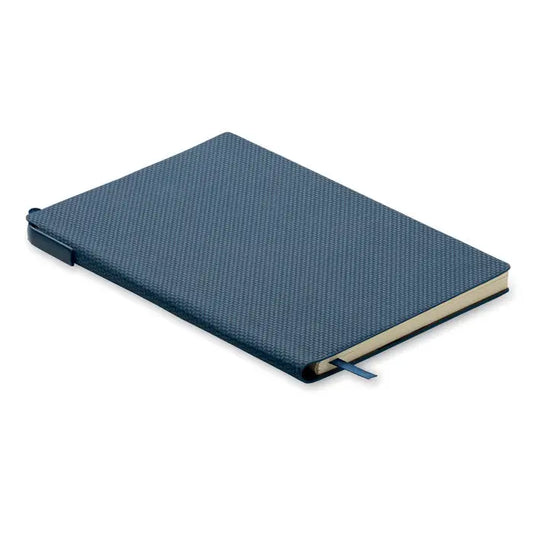 Caiet a5 pu bleumarin texturat cu semn de carte asortat si clips negru pentru inchidere eleganta