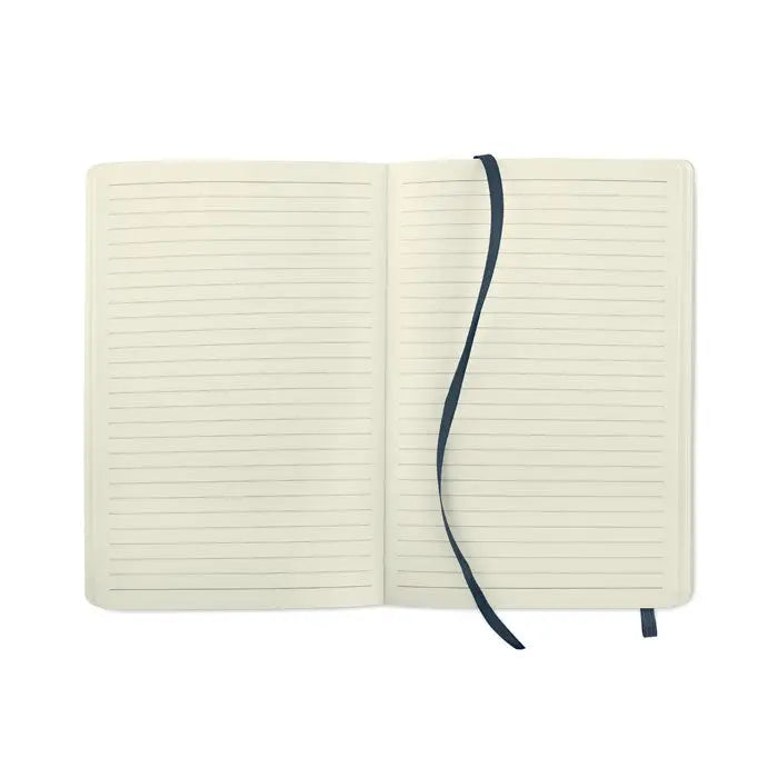 Caiet a5 reciclat cu coperta hardcover crem, pagini liniate si semn de carte bleumarin