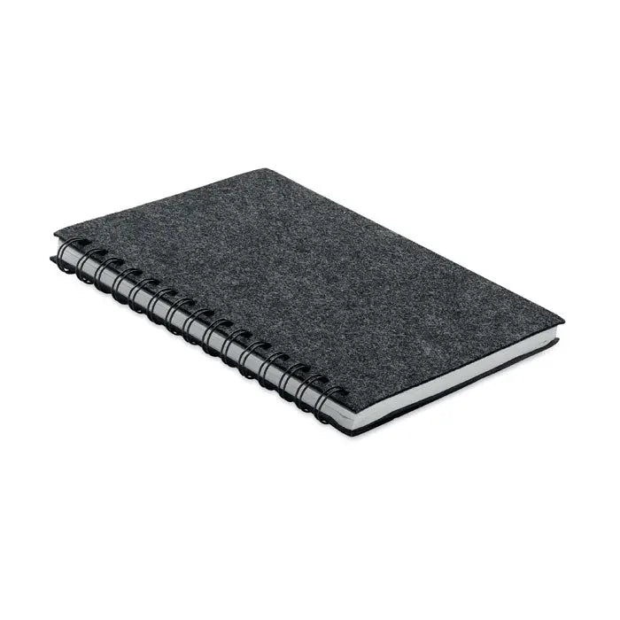 Caiet a5 rpet cu coperta din fetru gri inchis si spirală metalică neagră pentru notițe durabile