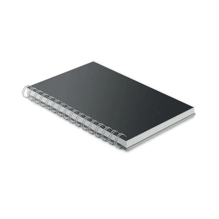 Caiet a5 rpet cu linii reciclate negru cu coperta neagra mata si spirala argintie pentru notite
