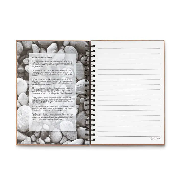 Caiet din hartie minerala cu coperta maro natur, minimalista si pagini cu 70 randuri, ideal pentru notite organizate