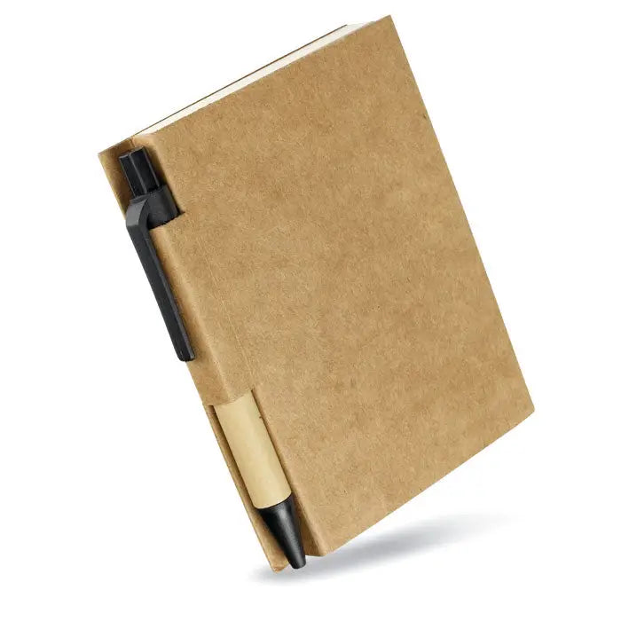 Caiet reciclat din hartie kraft maro cu pix negru si bej atasat pentru notite eco-friendly