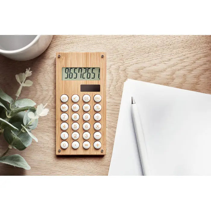 Calculator din bambus cu 8 cifre cu finisaj natural si butoane rotunde crem din lemn natural