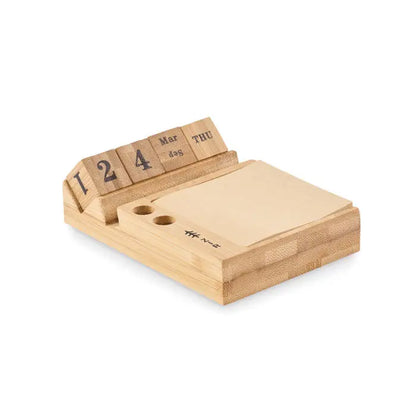 Calendar de birou bamboo natural cu organizator din bambus si blocuri din lemn pentru data si notite autocolante bej