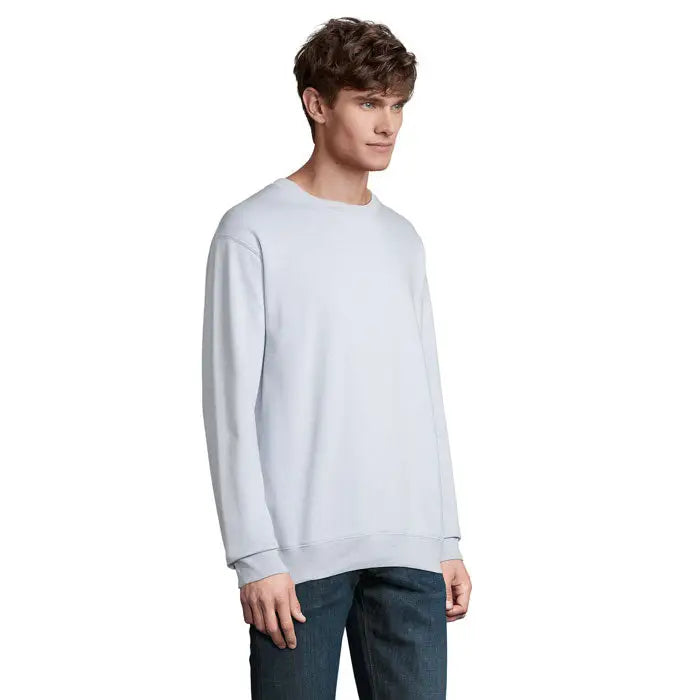 Un sweatshirt unisex columbia gri deschis din material moale cu croială relaxată și manșete rebele