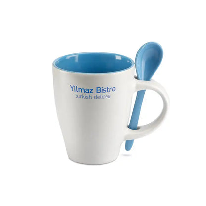Cană bicoloră ceramică de 250 ml cu interior albastru și lingură asortată, cu branding yilmaz bistro albastru