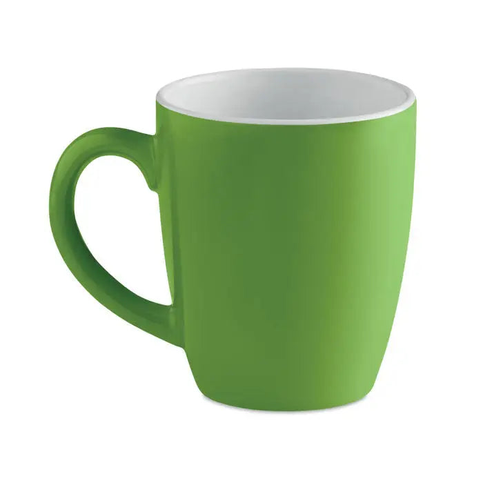 O cana ceramica colorata 290 ml, verde mat cu interior alb si maner modern neted