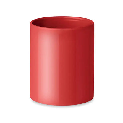 O cană cilindrică mată roșie de ceramică colorată de 300ml cu finisaj uniform și neted