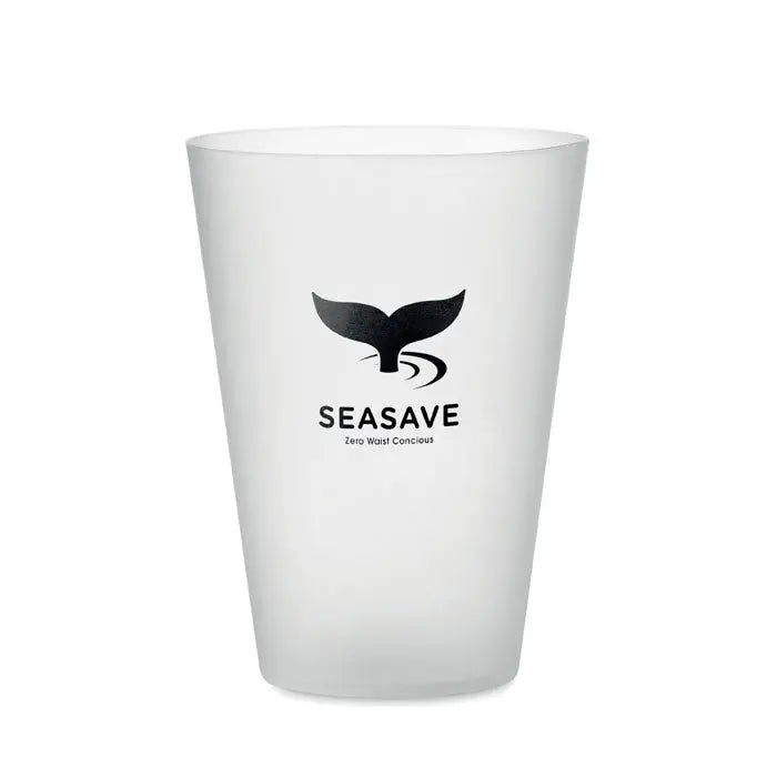 Cana de eveniment reutilizabila 300 ml din plastic alb mat cu logo coada de balena neagra si branding seasave