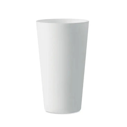O cana de eveniment reutilizabila de 500 ml alba din plastic cu finisaj lucios si design minimalist tapered